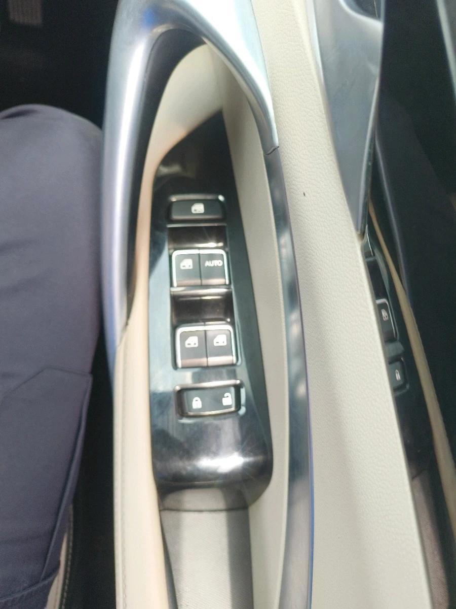 2021 MG HECTOR SHARP HYBRID 1.5 PETROL, Petrol, Manual, 20,844 km, interior