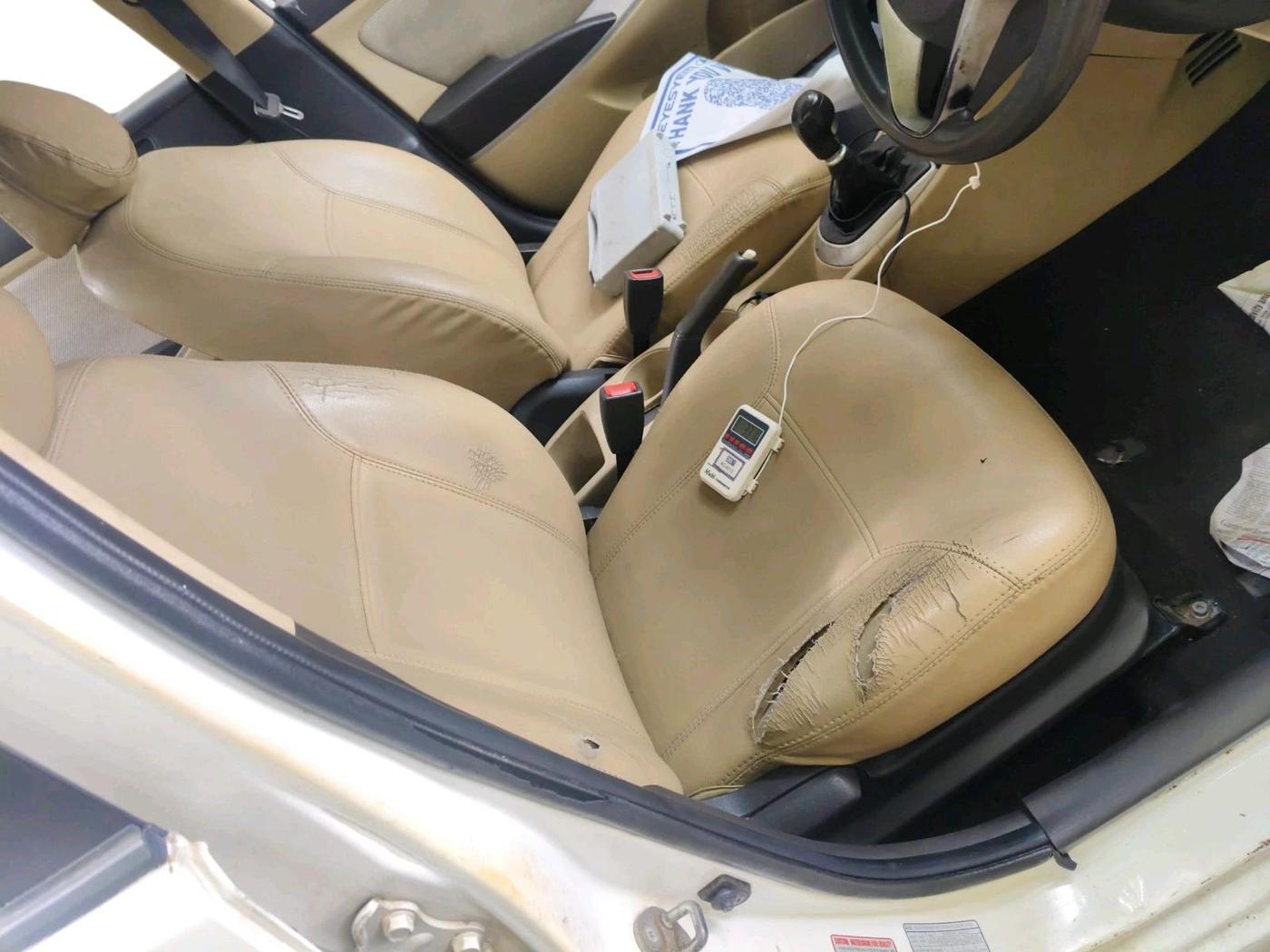 2013 Hyundai Verna FLUIDIC 1.4 CRDI, Diesel, Manual, 2,05,200 km, interior