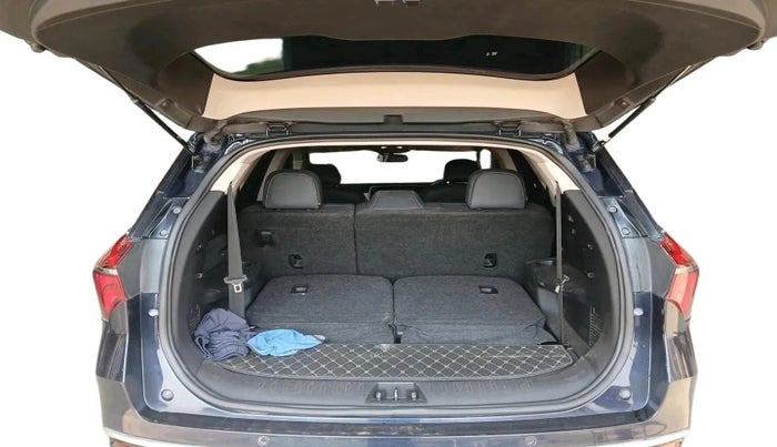 2023 Mahindra XUV700 AX 5 D AT 7 STR, Diesel, Automatic, 43,070 km, exterior