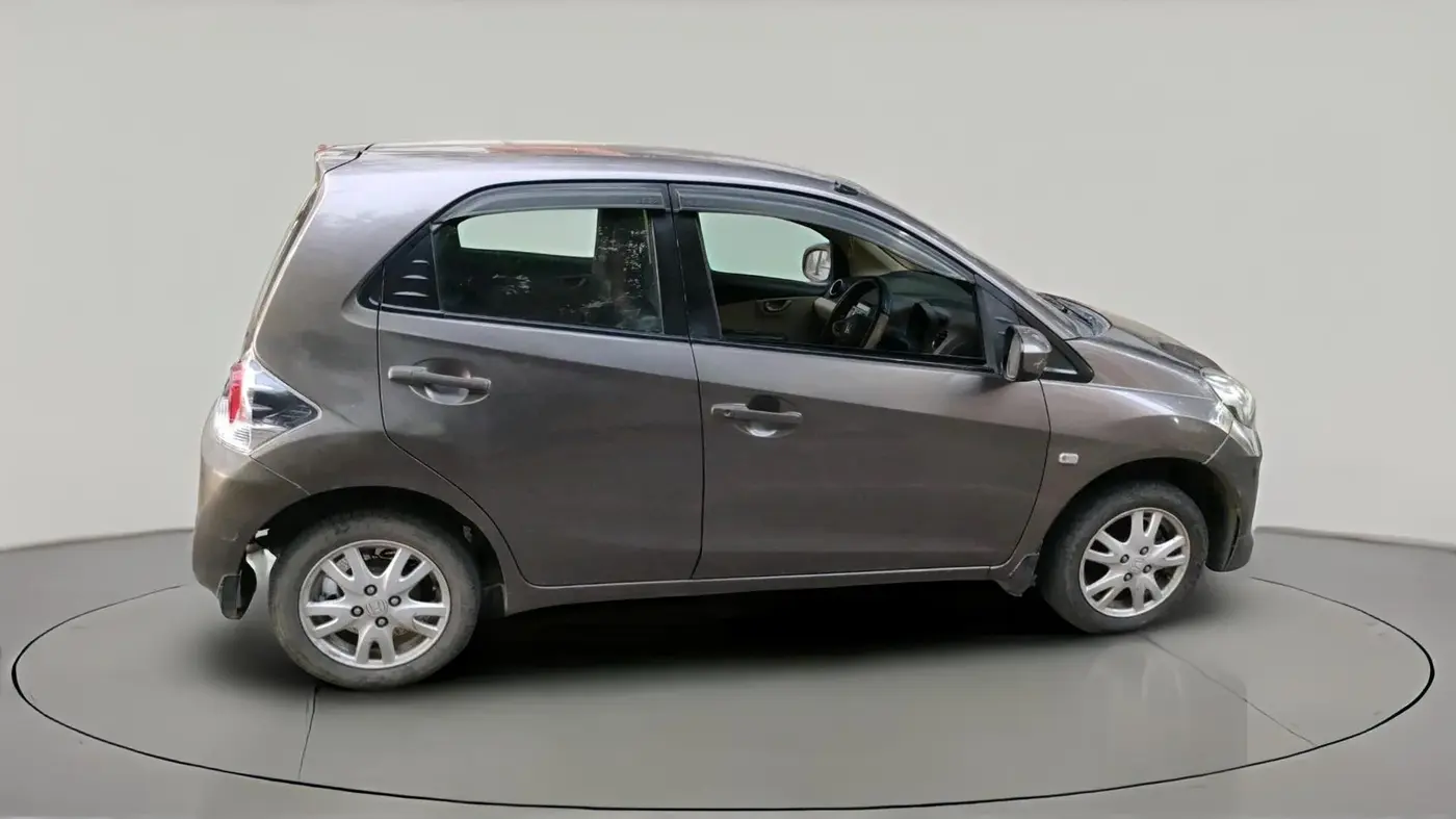 2013 Honda Brio VX AT, Petrol, Automatic, 91,600 km, exterior