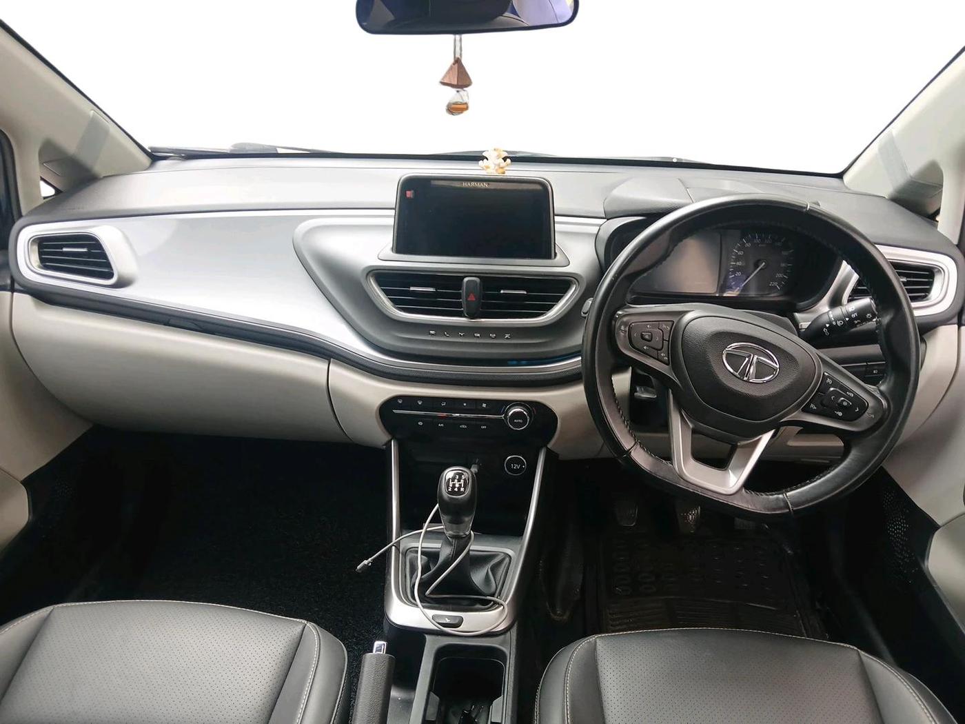 2022 Tata ALTROZ XZ PLUS DIESEL, Diesel, Manual, 53,640 km, interior