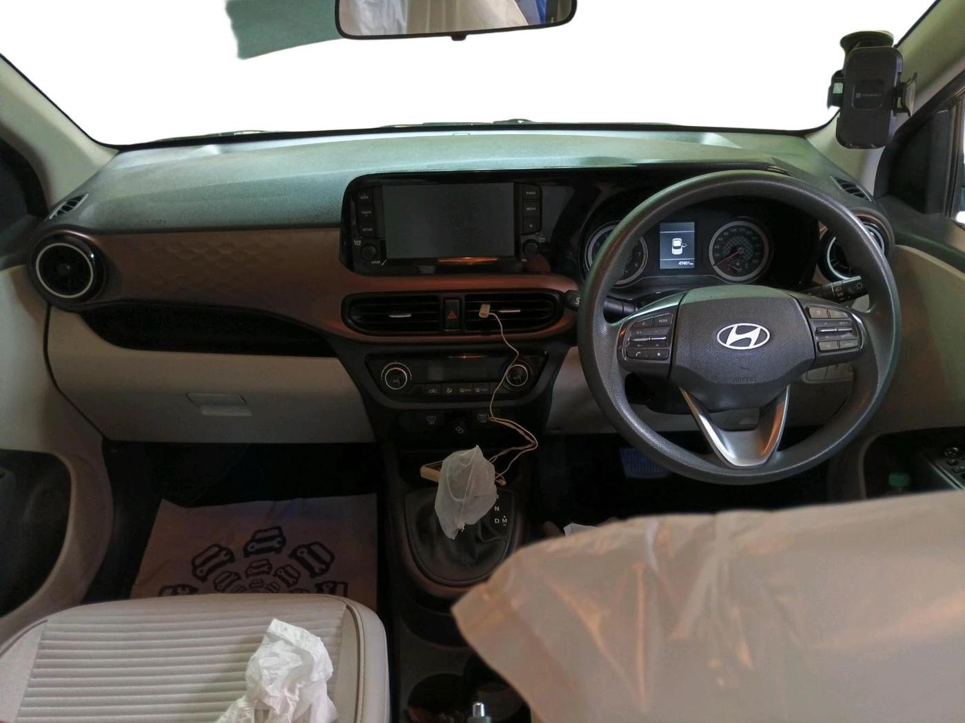 2023 Hyundai AURA SX PLUS 1.2 AMT, Petrol, Automatic, 48,065 km, interior
