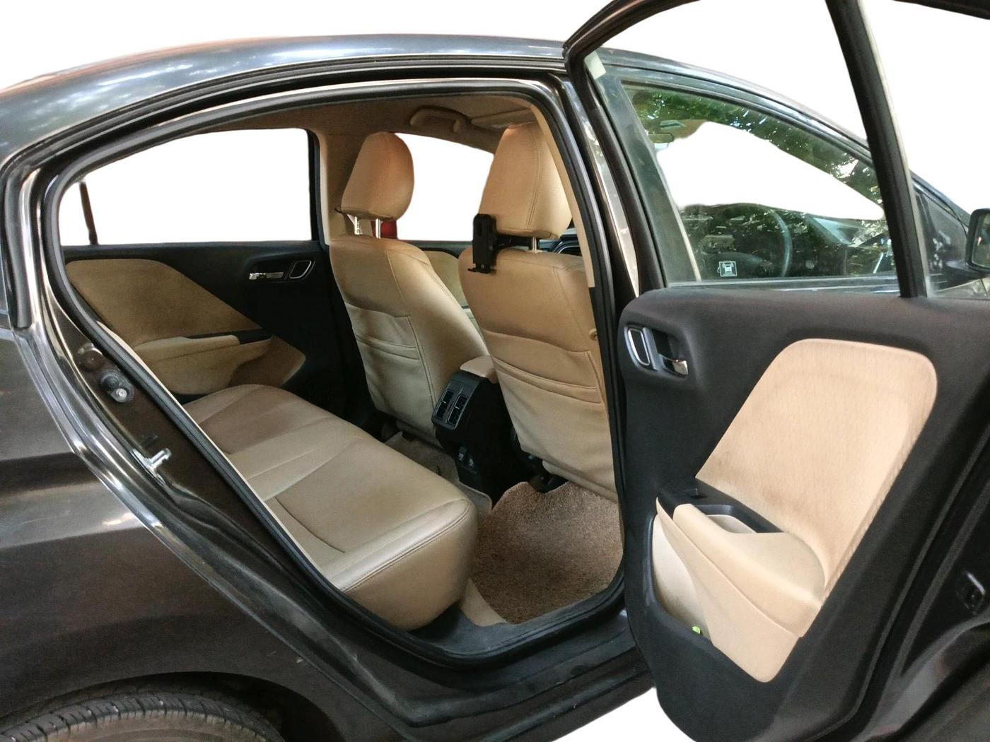 2017 Honda City 1.5L I-VTEC V MT, Petrol, Manual, 33,230 km, interior