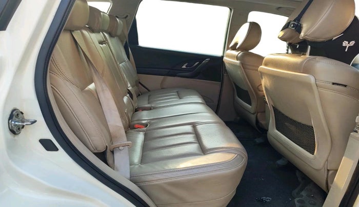 2017 Mahindra XUV500 W10 AT, Diesel, Automatic, 81,515 km, interior