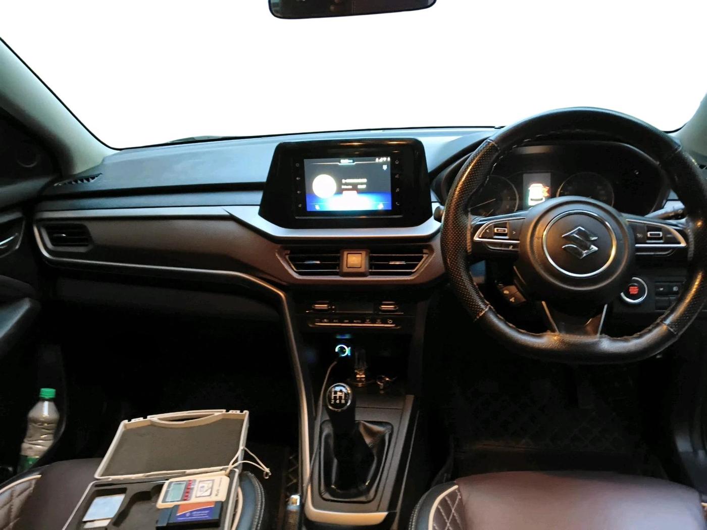 2024 Maruti BREZZA ZXI S-CNG, CNG, Manual, 43,856 km, interior
