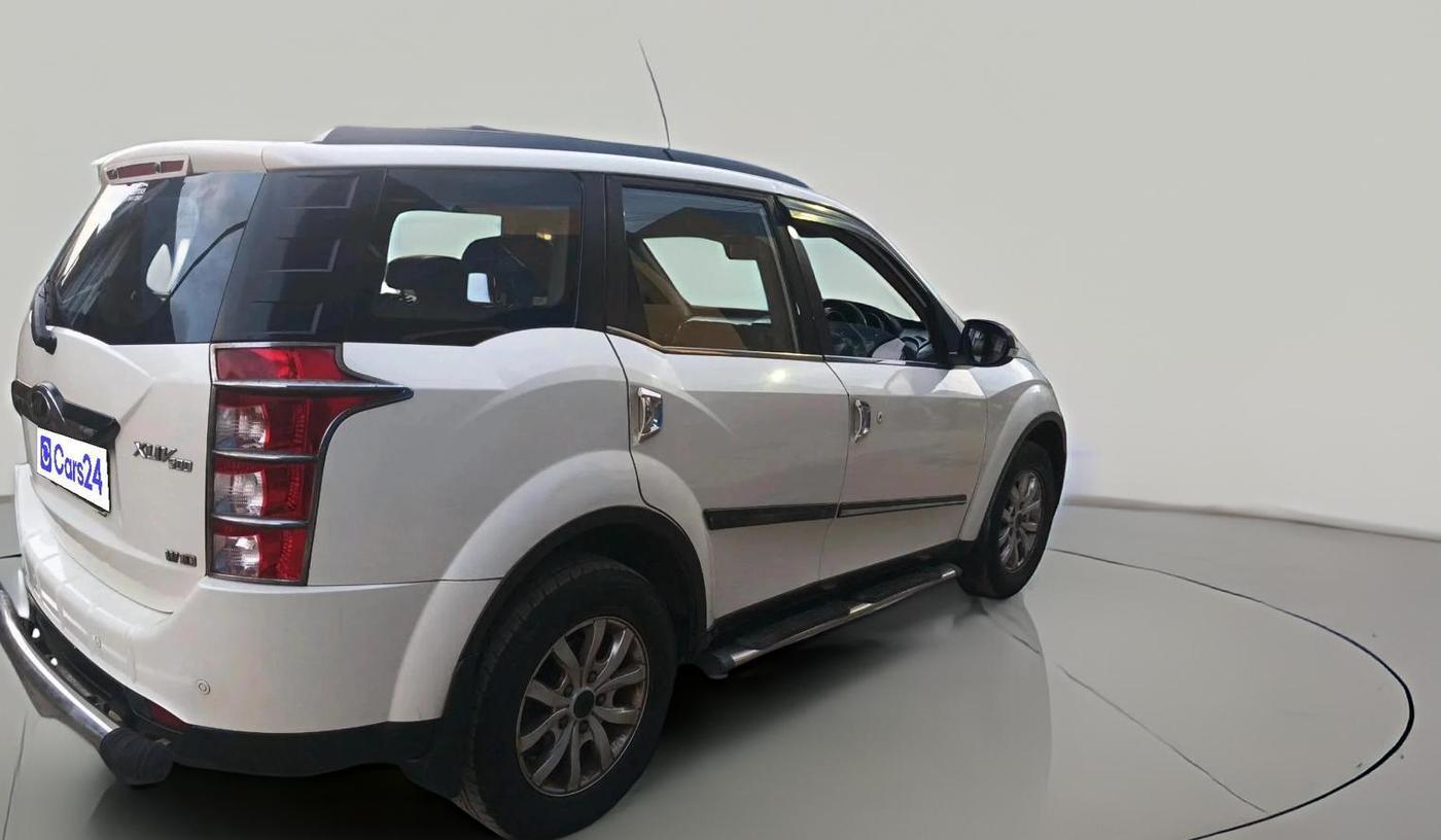 2015 Mahindra XUV500 W10, Diesel, Manual, 1,33,658 km, exterior