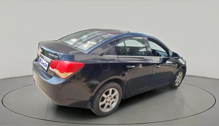 2011 Chevrolet Cruze LTZ AT, Diesel, Automatic, 1,72,051 km, exterior