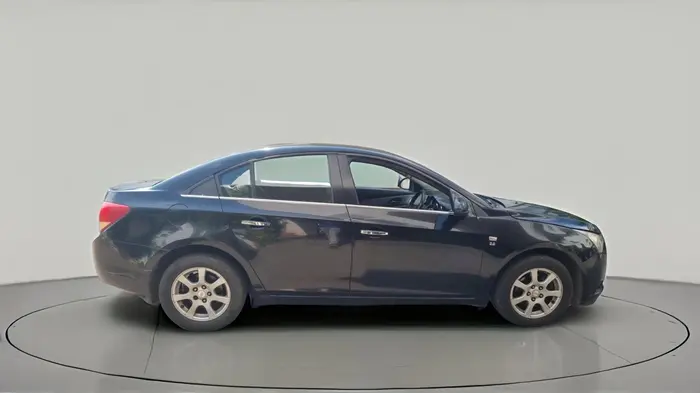2011 Chevrolet Cruze LTZ AT, Diesel, Automatic, 1,72,051 km, exterior