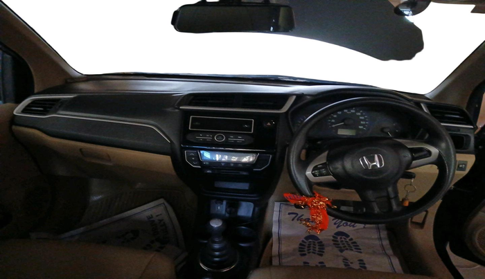 2017 Honda Amaze 1.2L I-VTEC S, Petrol, Manual, 33,488 km, interior