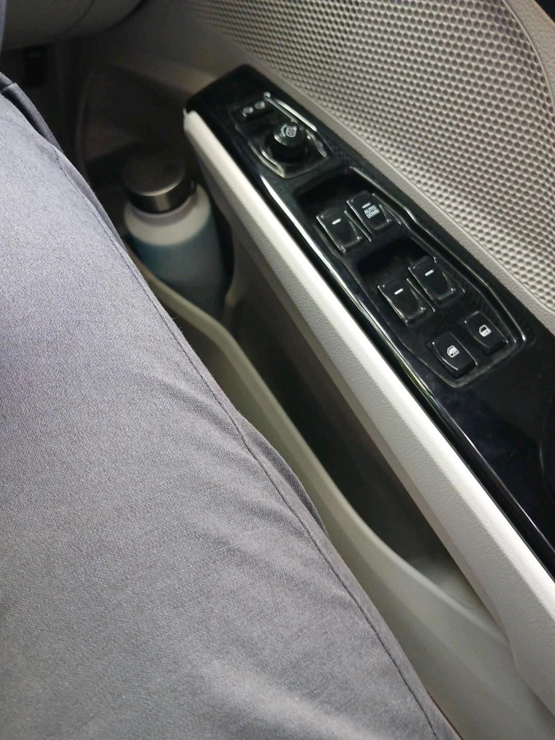 2026 Mahindra XUV400 EL 7.2 KW, Electric, Automatic, 1,423 km, interior