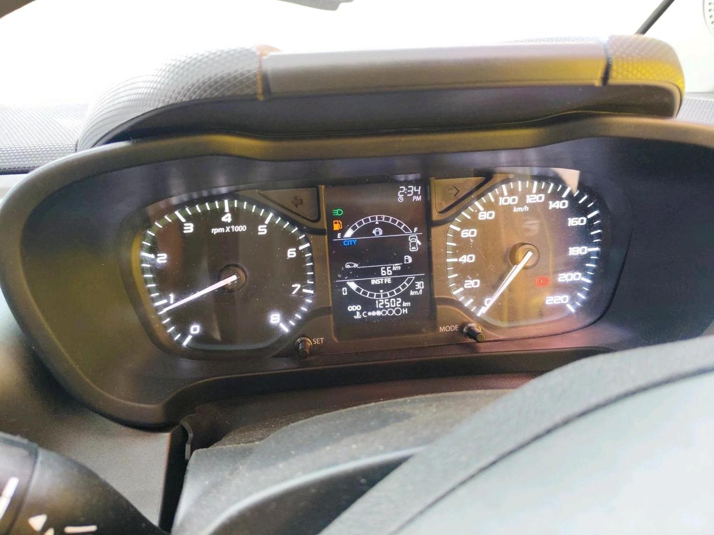 2024 Tata ALTROZ XZ PETROL, Petrol, Manual, 12,502 km, interior