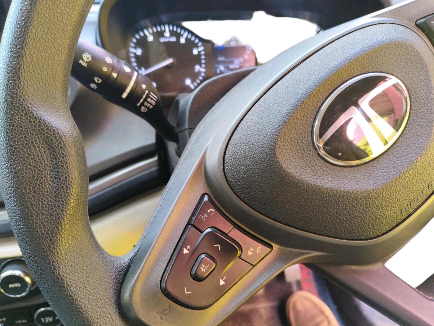 2024 Tata ALTROZ XZ PETROL, Petrol, Manual, 12,502 km, interior