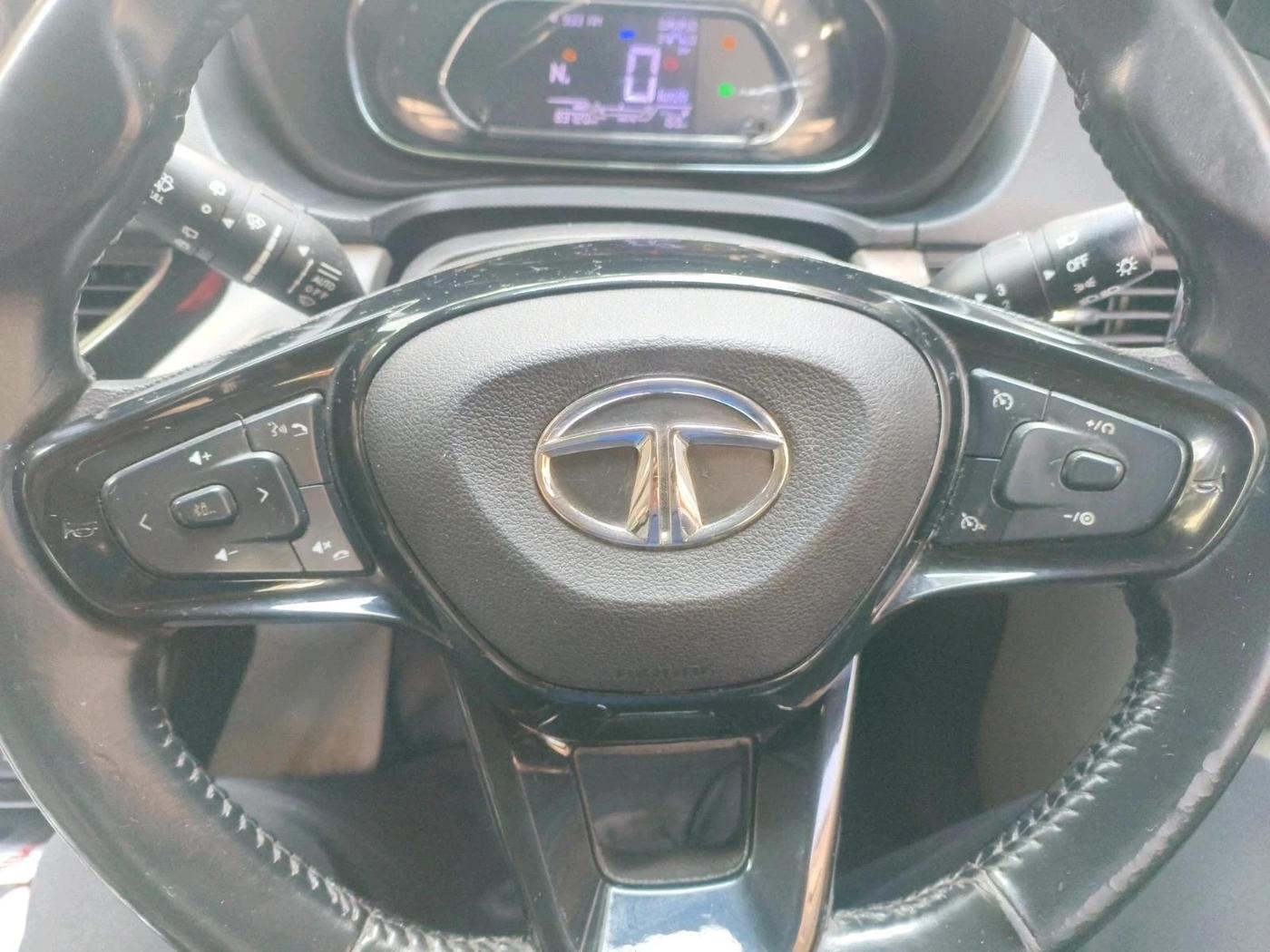 2023 Tata NEXON XZA PLUS LUXURY SUNROOF DIESEL, Diesel, Automatic, 83,720 km, interior
