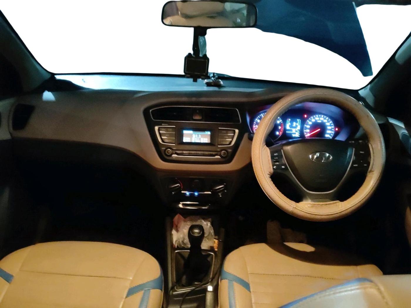 2019 Hyundai Elite i20 MAGNA PLUS 1.2, Petrol, Manual, 73,790 km, interior