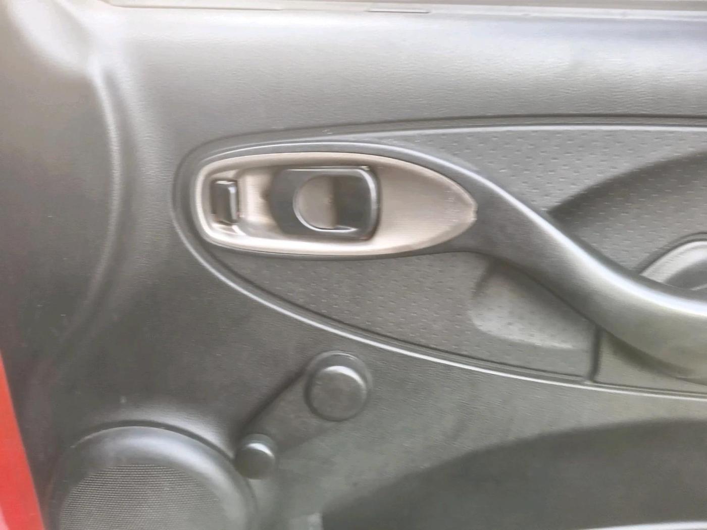 2016 Tata Indigo ECS LS TDI, Diesel, Manual, 1,20,953 km, interior