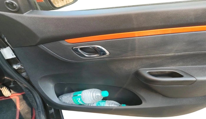 2021 Renault Kwid CLIMBER 1.0 AMT (O), Petrol, Automatic, 42,422 km, interior