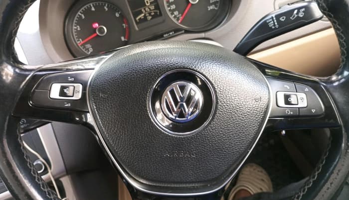 2016 Volkswagen Vento HIGHLINE PETROL AT, Petrol, Automatic, 1,65,142 km, interior