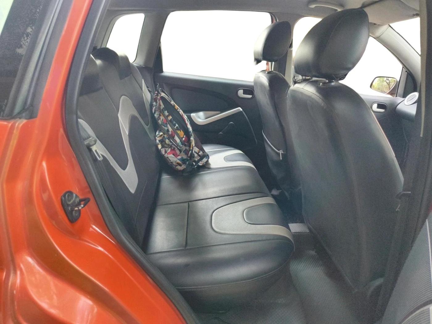 2015 Ford Figo TITANIUM 1.4 DIESEL, Diesel, Manual, 89,294 km, interior