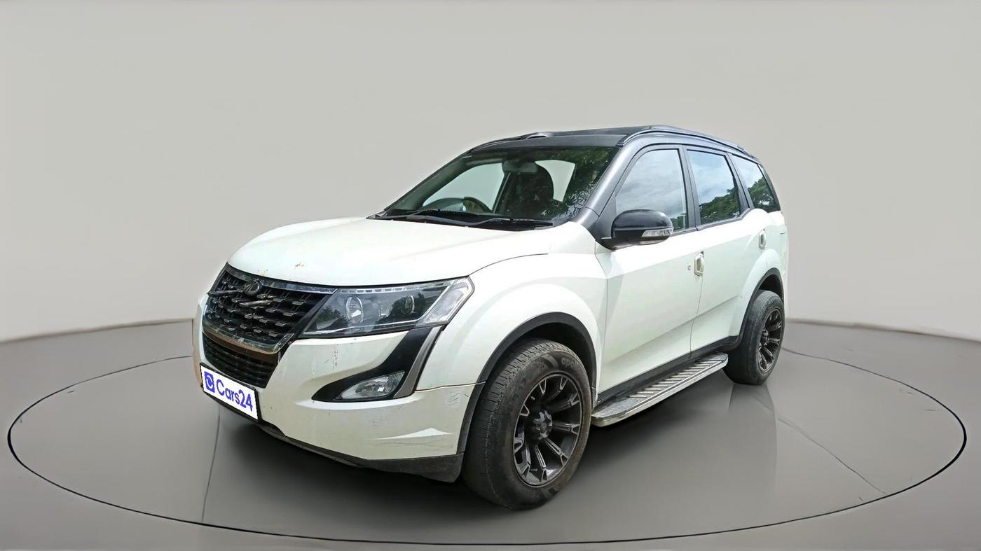 2018 Mahindra XUV500 W7, Diesel, Manual, 1,18,881 km, exterior