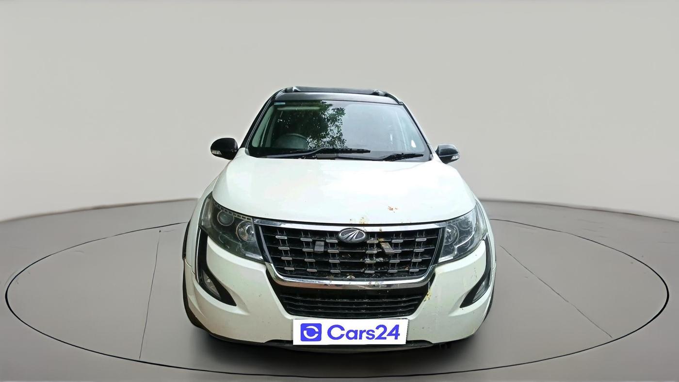 2018 Mahindra XUV500 W7, Diesel, Manual, 1,18,881 km, exterior