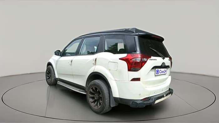 2018 Mahindra XUV500 W7, Diesel, Manual, 1,18,881 km, exterior