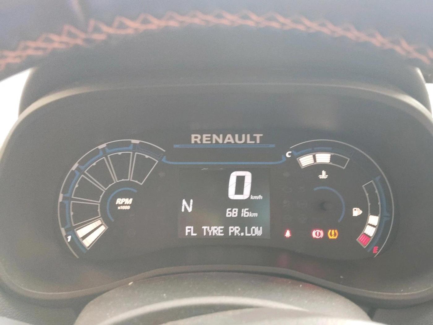 2025 Renault Kwid CLIMBER AMT 1.0, Petrol, Automatic, 6,816 km, interior