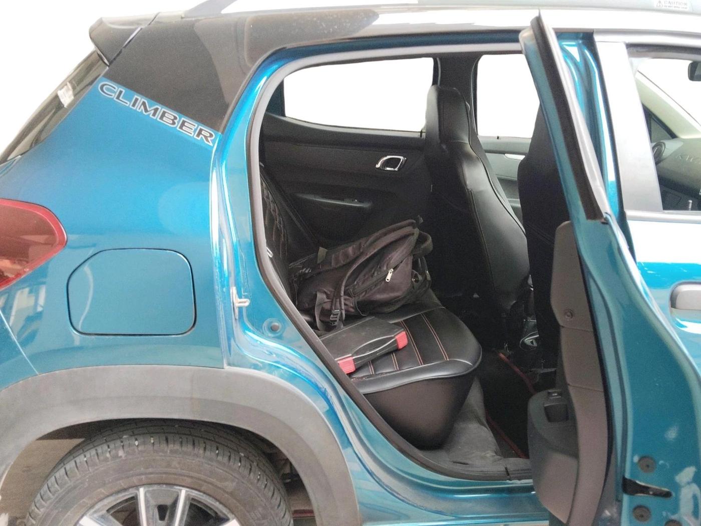 2025 Renault Kwid CLIMBER AMT 1.0, Petrol, Automatic, 6,816 km, interior