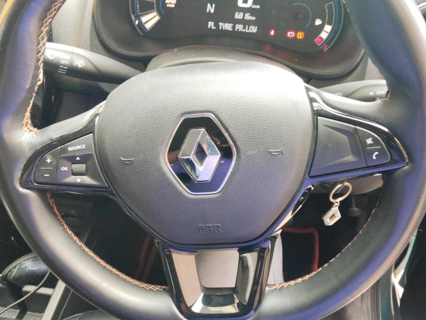 2025 Renault Kwid CLIMBER AMT 1.0, Petrol, Automatic, 6,816 km, interior