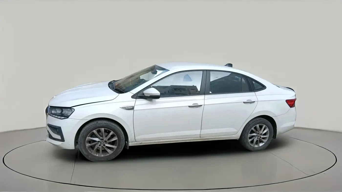 2022 Skoda SLAVIA AMBITION 1.0L TSI MT, Petrol, Manual, 83,381 km, exterior