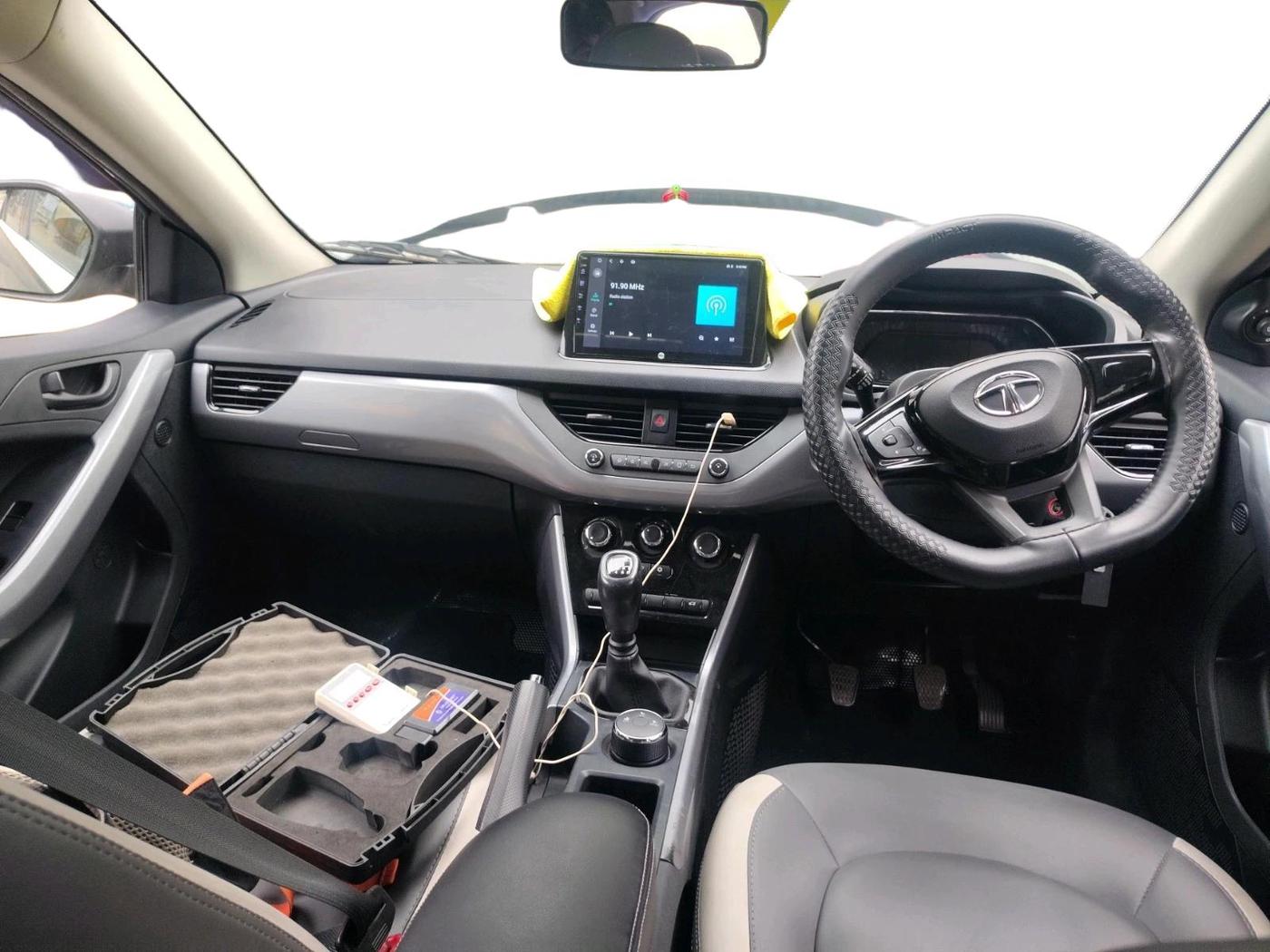 2021 Tata NEXON XM SUNROOF PETROL, Petrol, Manual, 22,252 km, interior