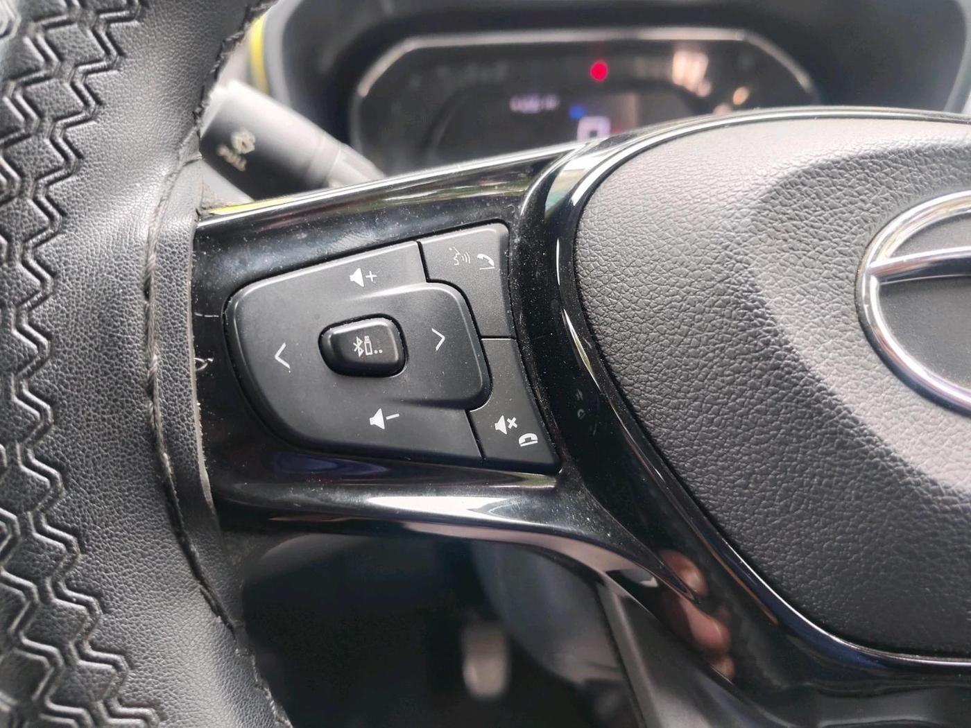 2021 Tata NEXON XM SUNROOF PETROL, Petrol, Manual, 22,252 km, interior