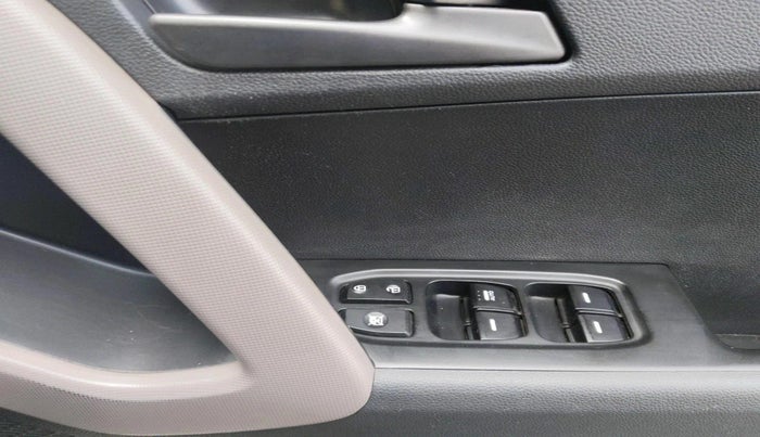 2018 Hyundai Creta SX PLUS AT 1.6 DIESEL, Diesel, Automatic, 68,066 km, interior