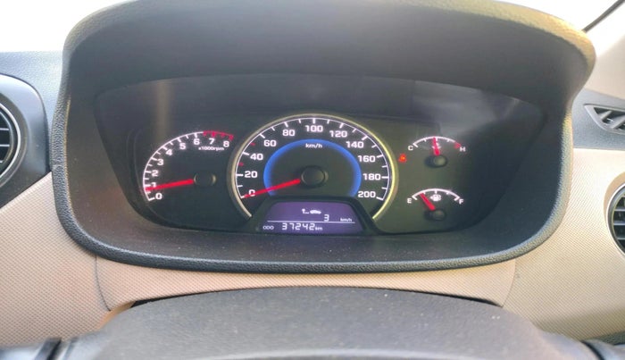 2017 Hyundai Grand i10 SPORTZ (O) 1.2 KAPPA VTVT, Petrol, Manual, 37,242 km, interior