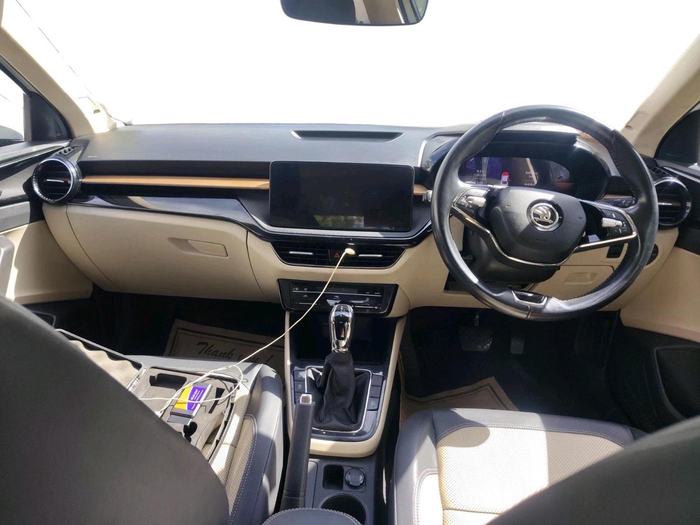 2022 Skoda SLAVIA STYLE 1.0L TSI AT, Petrol, Automatic, 34,881 km, interior