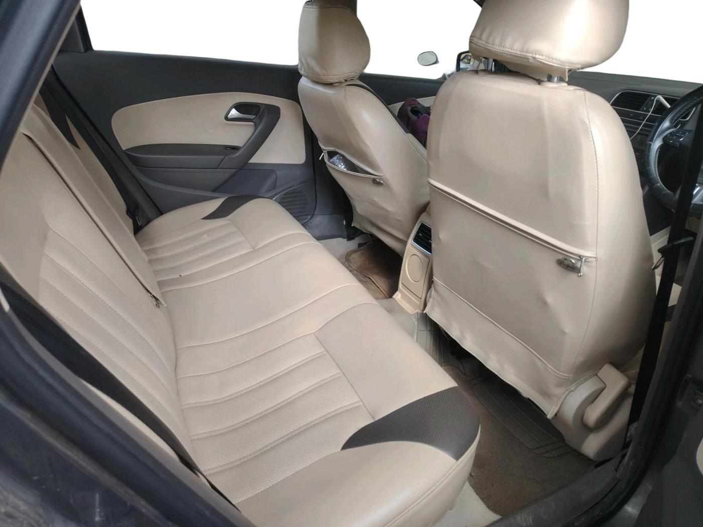 2013 Volkswagen Vento HIGHLINE 1.6 MPI, Petrol, Manual, 73,867 km, interior