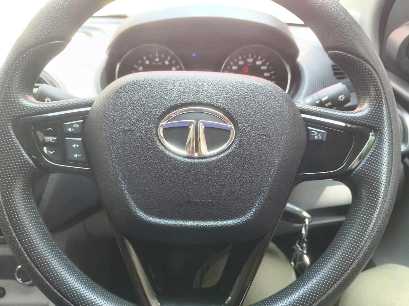 2019 Tata Tiago XZ PETROL, Petrol, Manual, 17,102 km, interior