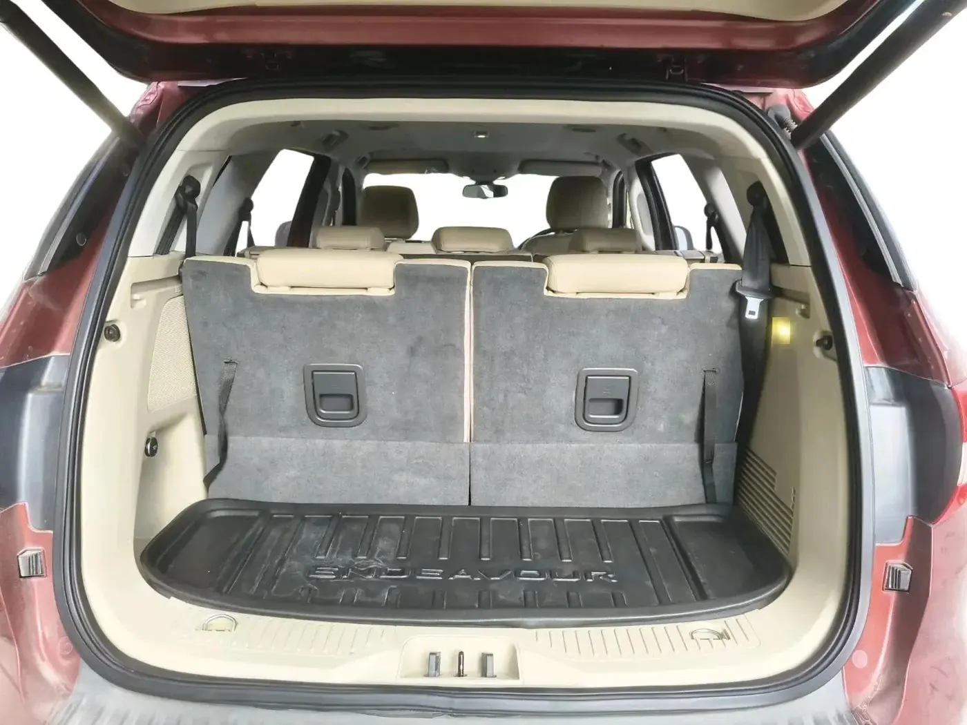 2016 Ford Endeavour TREND 2.2 4X4 MT, Diesel, Manual, 82,500 km, exterior