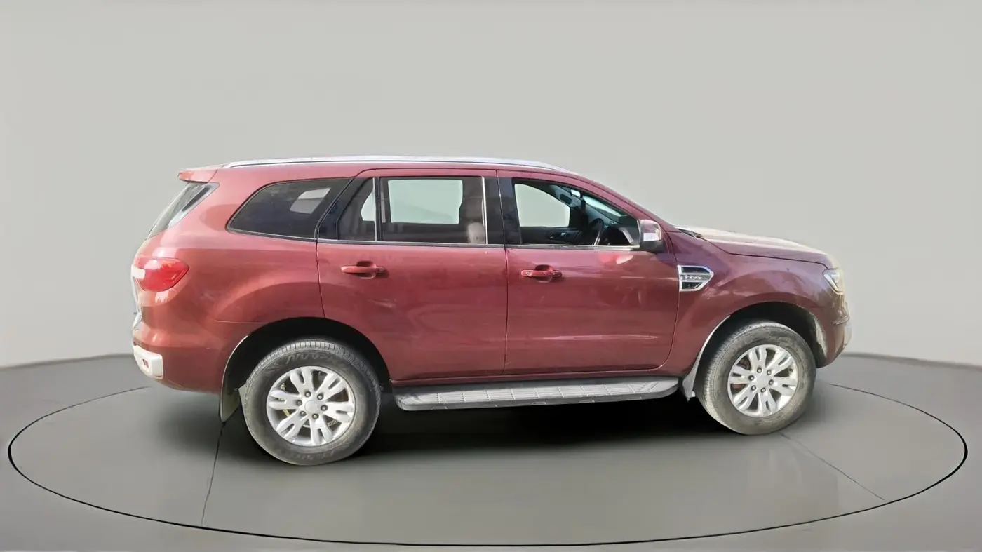 2016 Ford Endeavour TREND 2.2 4X4 MT, Diesel, Manual, 82,500 km, exterior