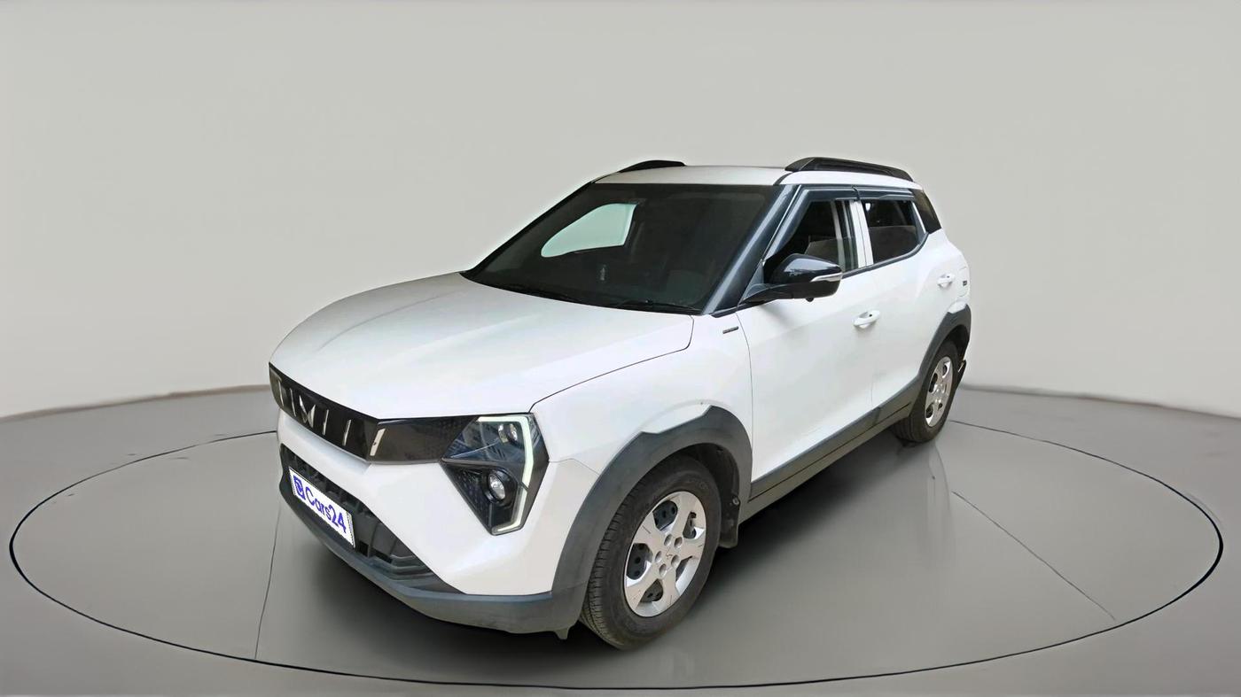 2025 Mahindra XUV 3XO MX2 Pro 1.2 L TCMPFI AT, Petrol, Automatic, 6,582 km, exterior