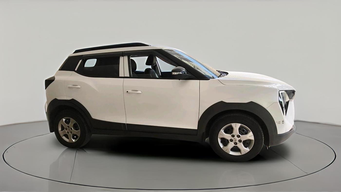 2025 Mahindra XUV 3XO MX2 Pro 1.2 L TCMPFI AT, Petrol, Automatic, 6,582 km, exterior