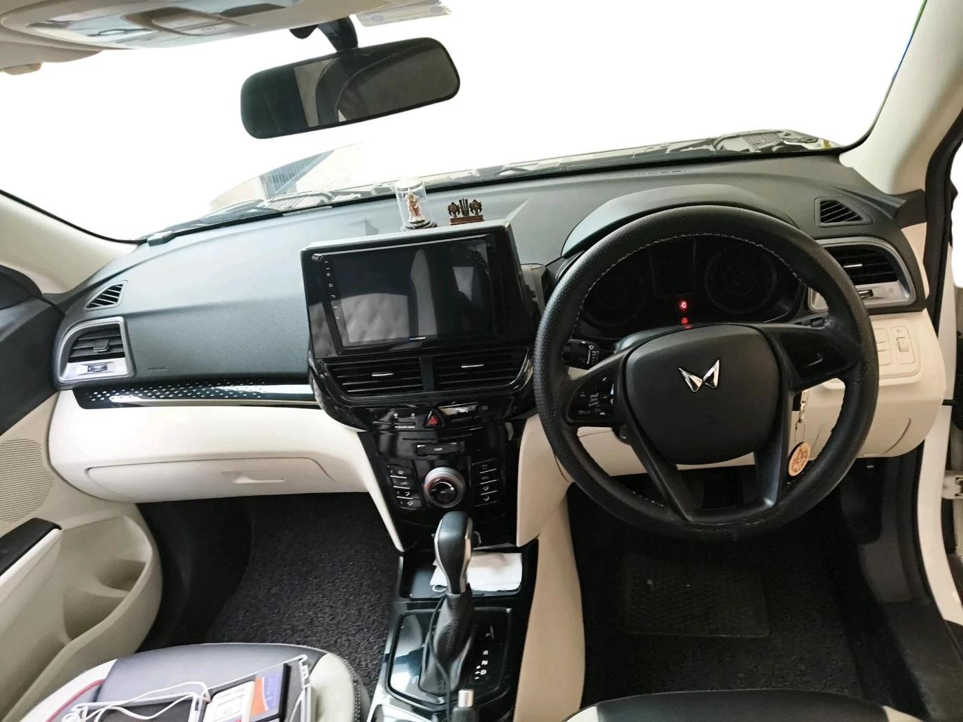 2025 Mahindra XUV 3XO MX2 Pro 1.2 L TCMPFI AT, Petrol, Automatic, 6,582 km, interior
