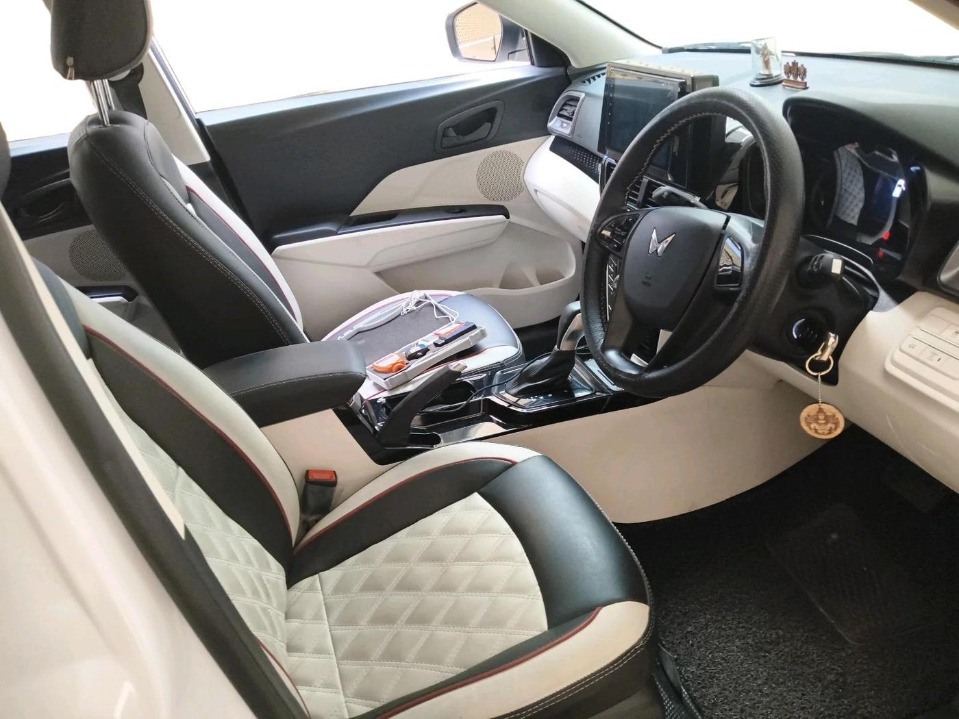 2025 Mahindra XUV 3XO MX2 Pro 1.2 L TCMPFI AT, Petrol, Automatic, 6,582 km, interior