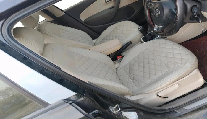 2011 Volkswagen Vento HIGHLINE DIESEL 1.6, Diesel, Manual, 1,35,441 km, interior