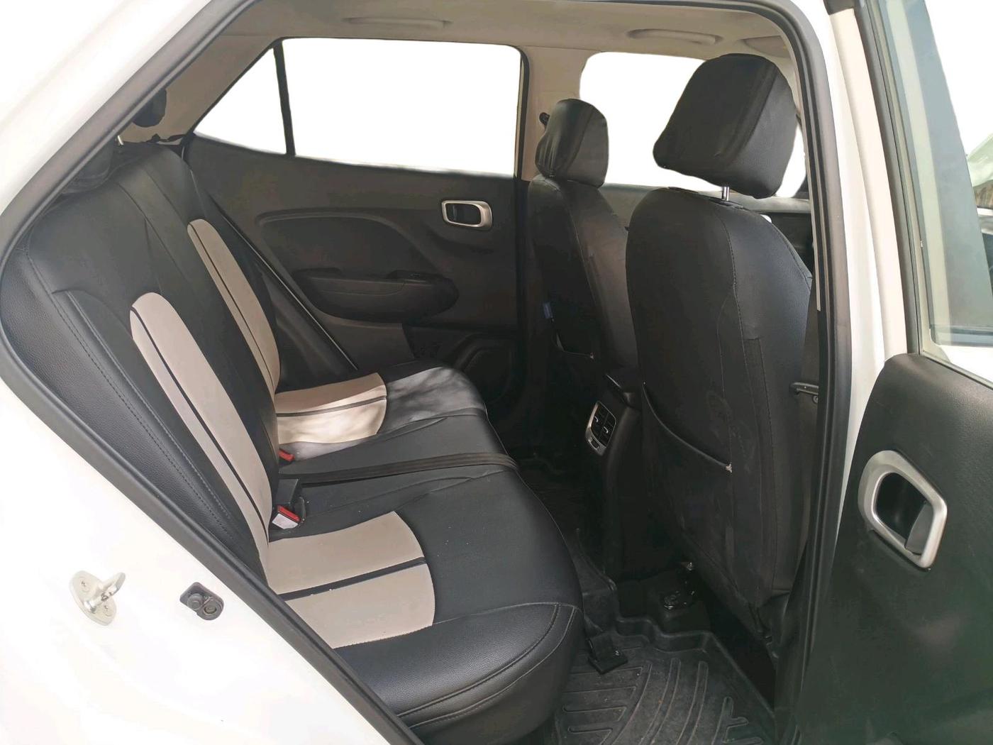 2022 Hyundai VENUE SX 1.5 CRDI, Diesel, Manual, 42,536 km, interior