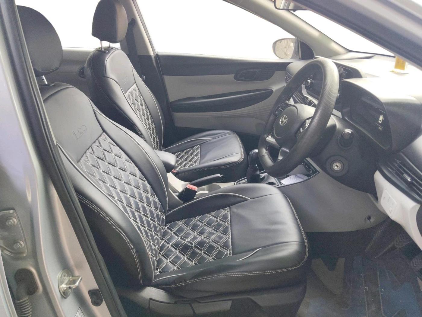2024 Hyundai NEW I20 Sportz (O) 1.2, Petrol, Manual, 28,788 km, interior