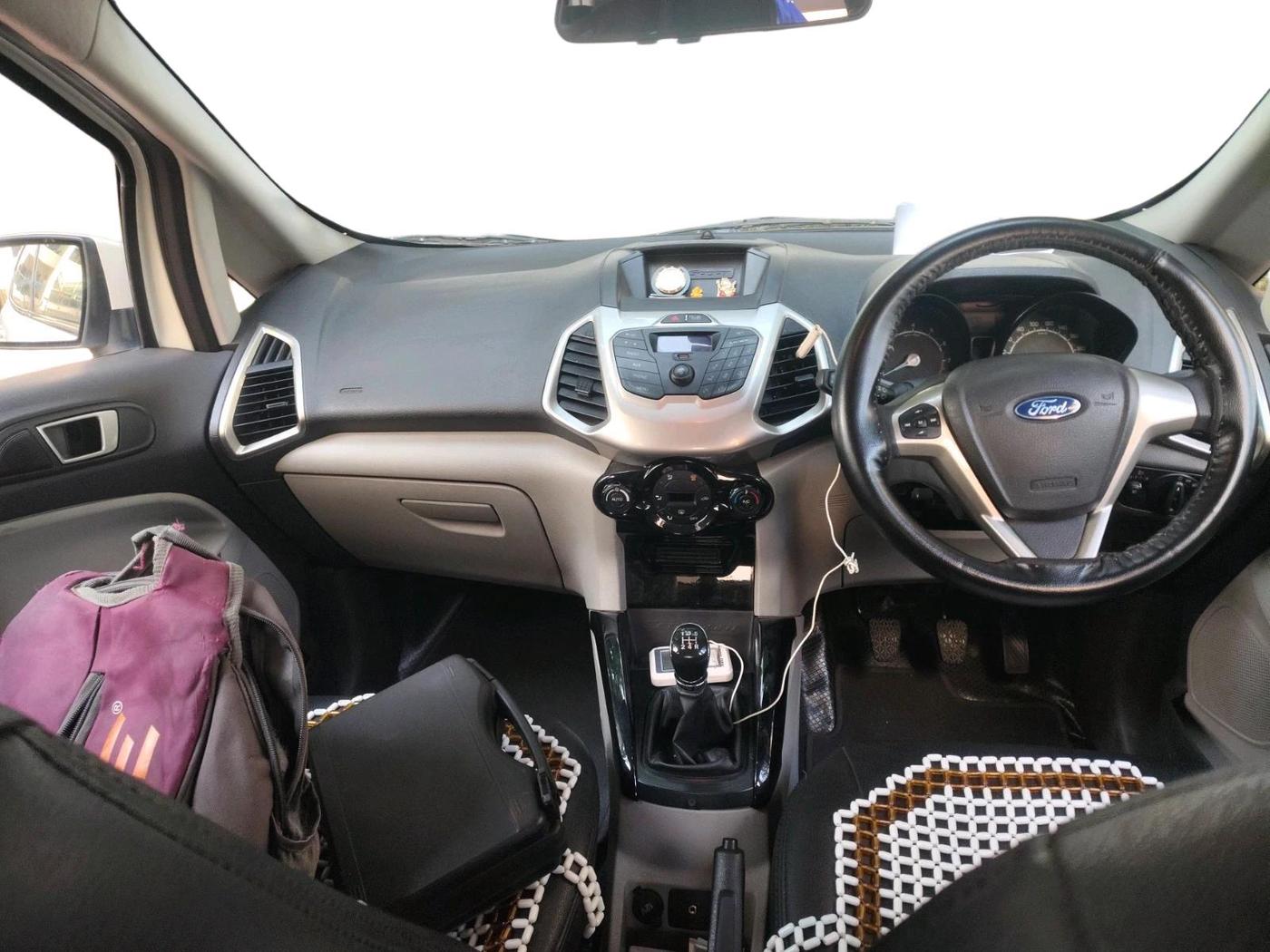 2016 Ford Ecosport TREND+ 1.0L ECOBOOST, Petrol, Manual, 65,299 km, interior