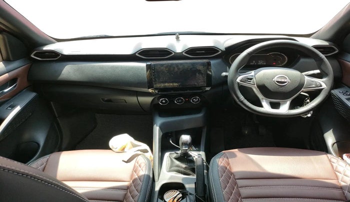 2025 Nissan MAGNITE Acenta B4D 1.0 Petrol AMT, Petrol, Automatic, 4,075 km, interior