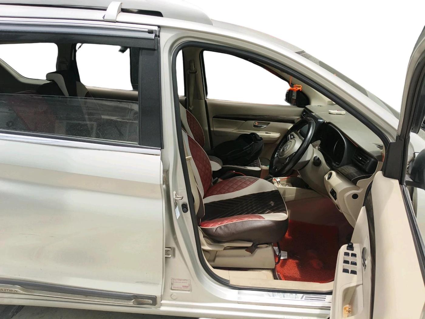 2020 Maruti Ertiga ZXI AT SHVS, Petrol, Automatic, 1,14,839 km, interior
