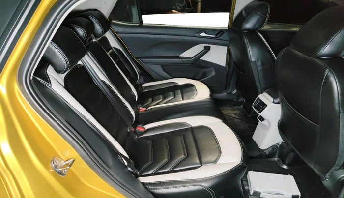 2022 Volkswagen TAIGUN GT 1.5 TSI MT, Petrol, Manual, 51,656 km, interior