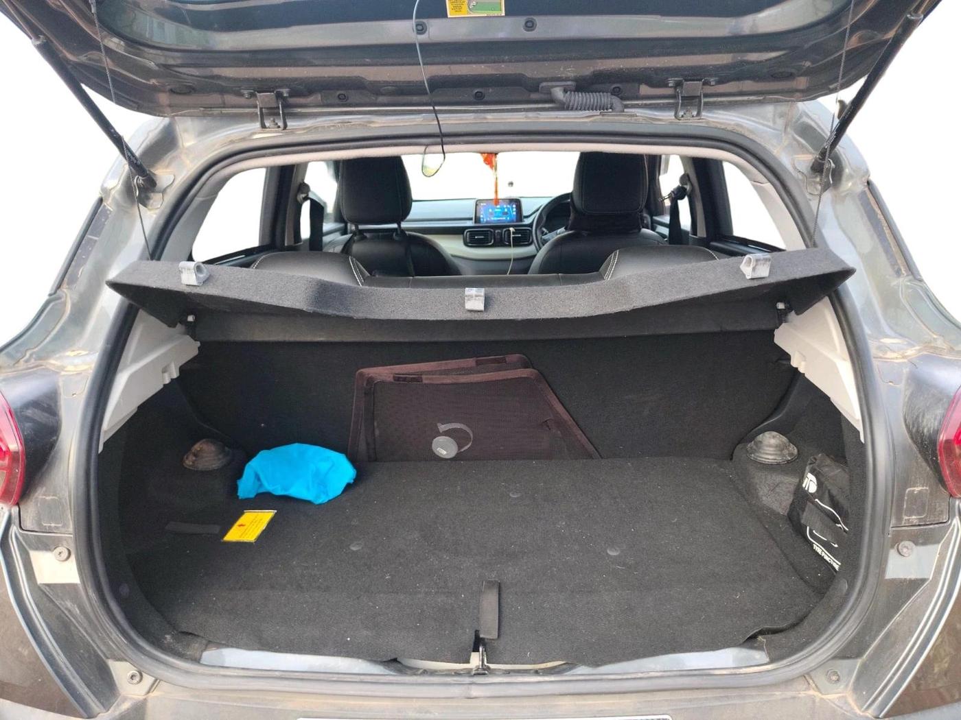 2023 Tata PUNCH ADVENTURE RHYTHM CNG MT, CNG, Manual, 33,128 km, exterior